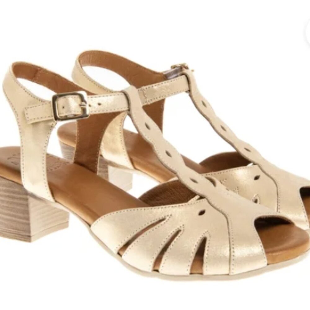 DNA Footwear Bergen Sandals Gold 38 / US 7.5